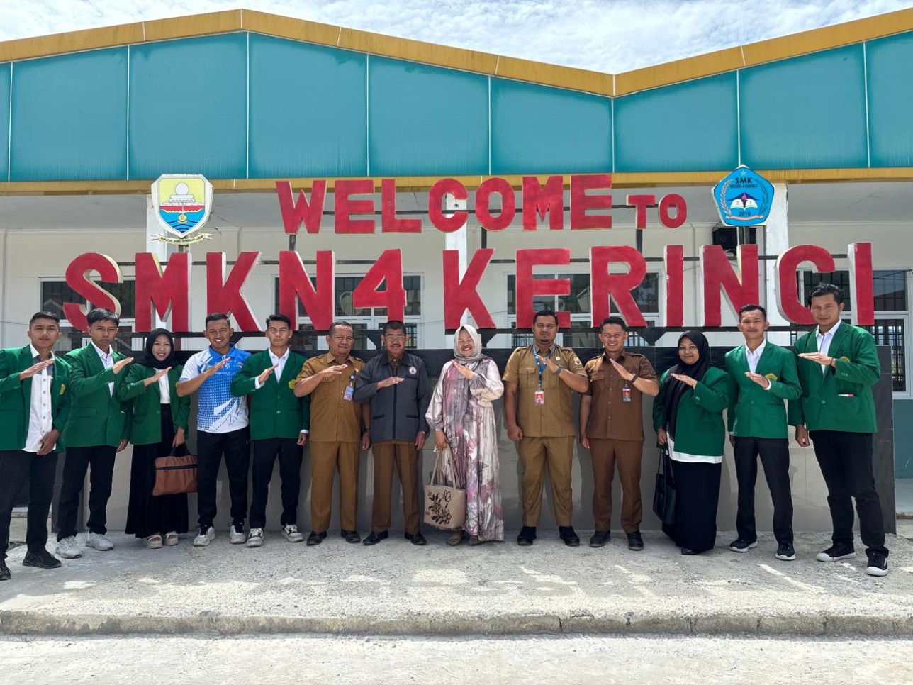 Dosen Pembimbing Lapangan Antar Langsung Mahasiswa PPL ke Tujuh Sekolah Mitra